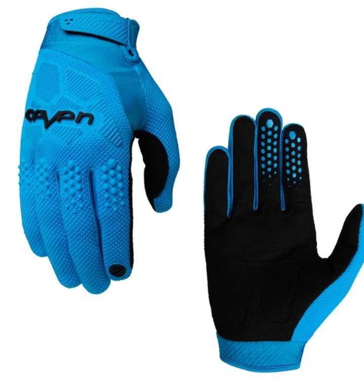 Racing gloves